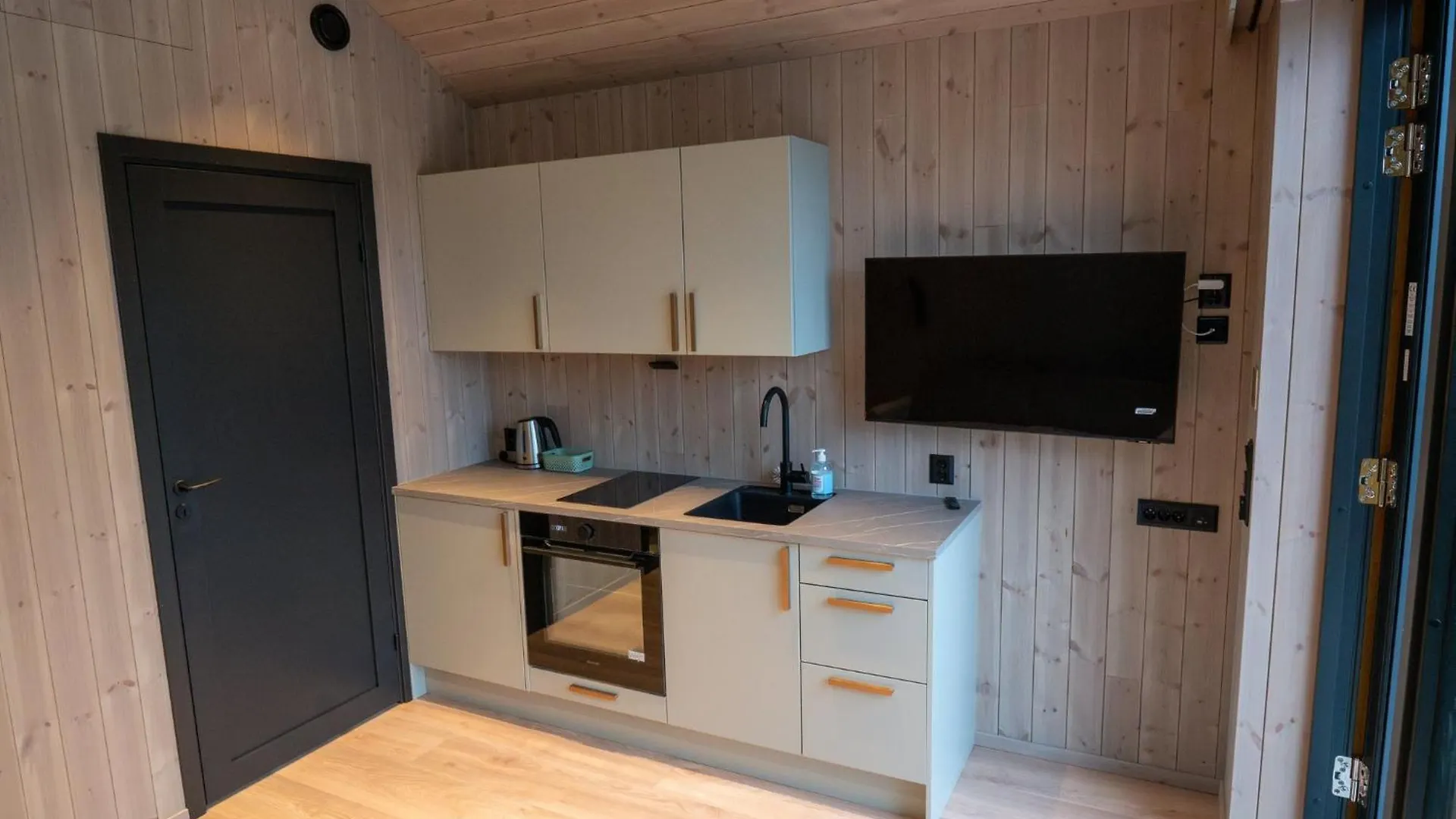 Kulleseidkanalen Gjestehamn Bomlo
